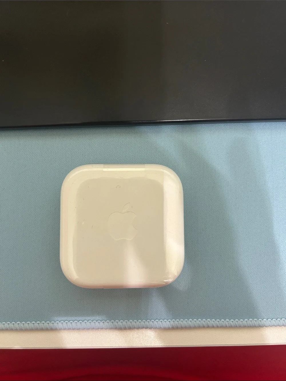New Apple White Wired Earbuds with Inline Remote - Compatible Cell Phone Headset